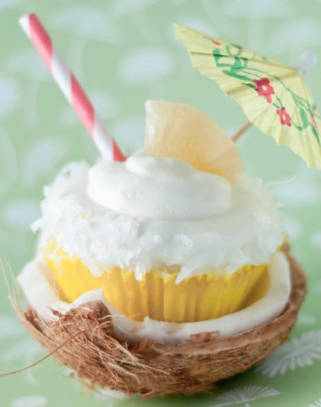 Piña Colada Cupcake